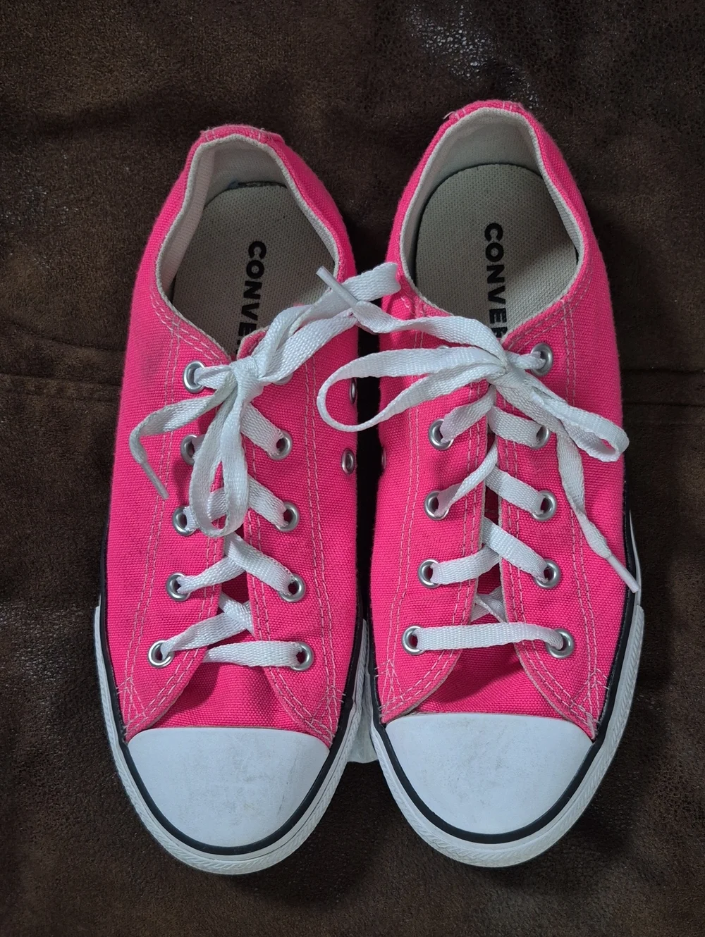 Converse Low Top Canvas Sneakers - Bright Pink